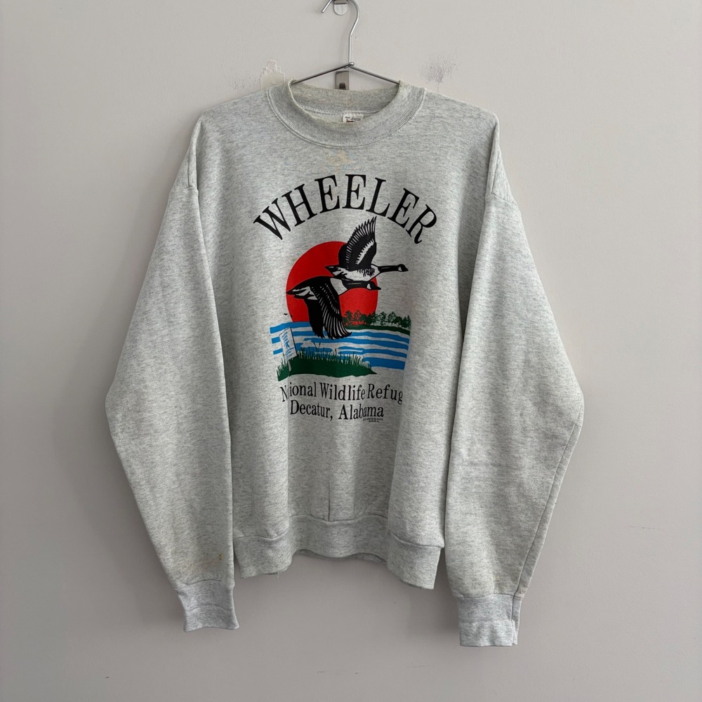 Vintage Fruit of the Loom Wheeler National Wildlife Refuge Sweatshirt Large Gray